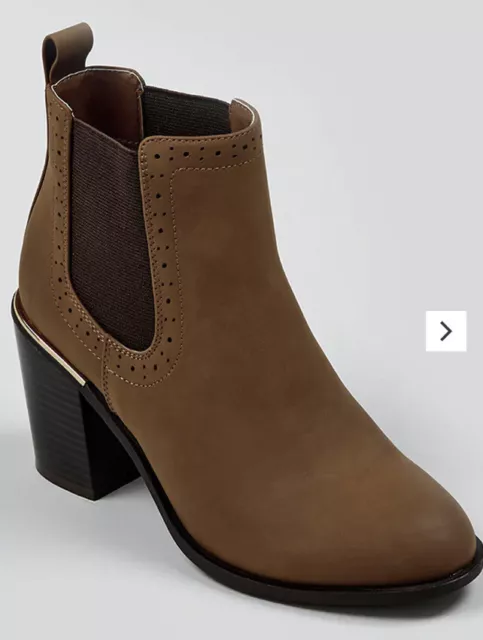 MATALAN PAPAYA BROWN Faux Suede Block Heel Ankle Boots Size 7