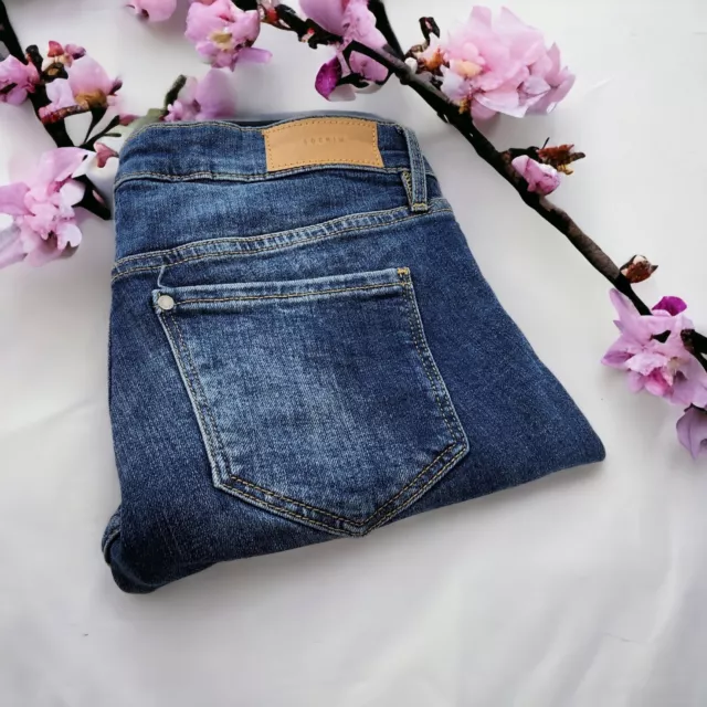 H&M Mama Maternity Dark Blue Mid Rib Bump Denim  Jeans Shorts Size 4