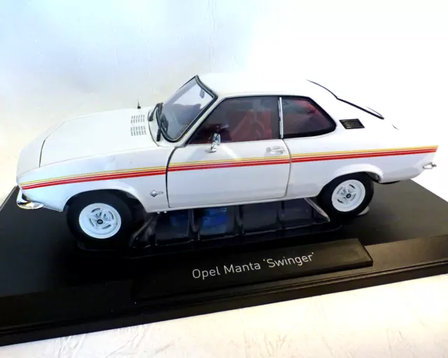 Opel Manta A, 1975 "Swinger" weiss, 1:18 NOREV