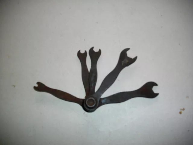 Juego De Llas Antiguo Para Coleccion  Pequeñas 8 Ctms