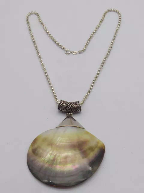 LOVELY LARGE SOLID SILVER MOUNTED MOTHER OF PEARL PENDANT ON CHAIN 30 g