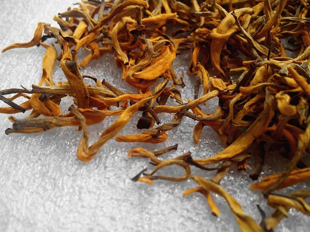 Yunnan DIAN HONG Golden buds Leaf Black TEA,Chinese DianHong thé,Yunnan red TEE