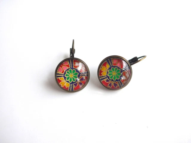 Boucles D'oreilles Rondes Dormeuses Motif Fleurs Multicolores - Fait Main En Verre, Neuf Sans Emballage