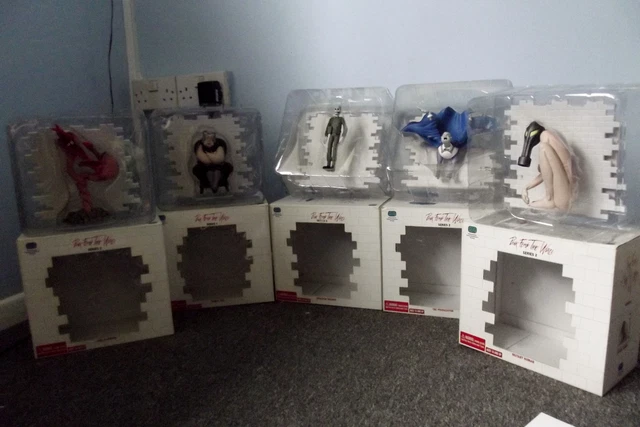 ORIGINAL PINK FLOYD The Wall Series 2 Figures ( Complete Set ) £300.00 ...