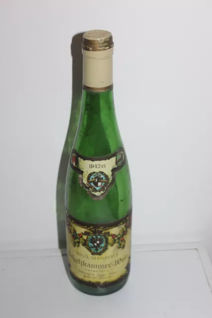 Antike alte Weinflasche von 1942 Mosel-Saar-Ruwer Schatzkammer-Wein Waldrach