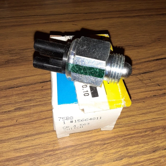 NOS GM OEM 4X4 Vacuum Operated Transfer Case Switch Part 15664811