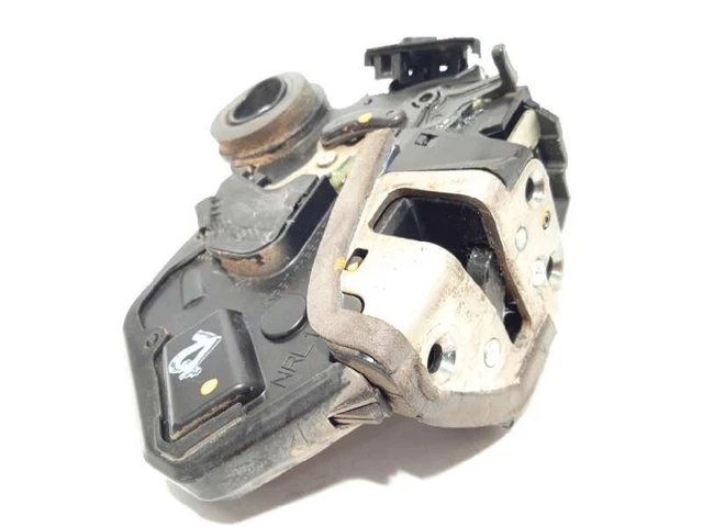 690600K040 / Serrure Porte Arrière Gauche / 6801296 Pour TOYOTA Hilux Kun