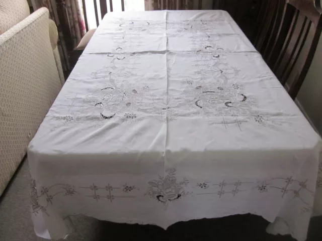 Stunning Large Rectangular Hand Worked Madeira Embroidery Pure Cotton Tablecloth