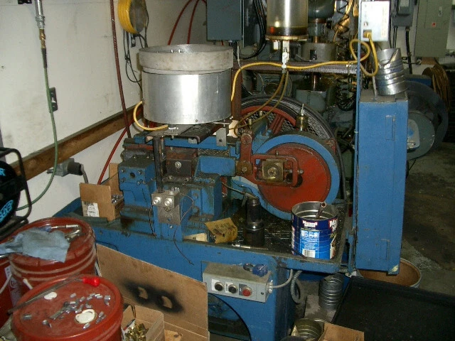 Knurling Roll forming machine