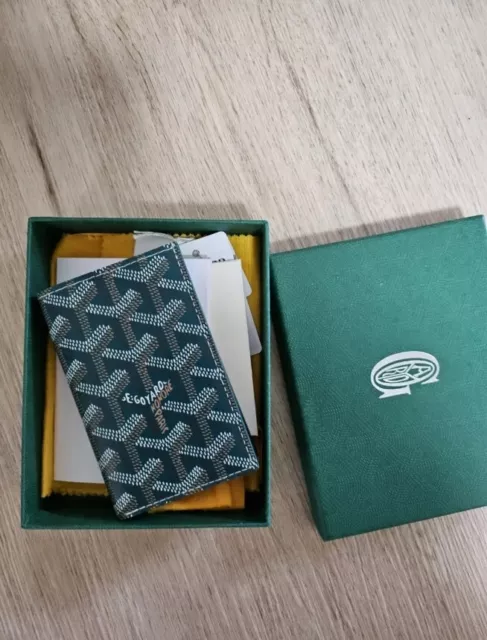 Goyard St Pierre card wallet in green *brand new*