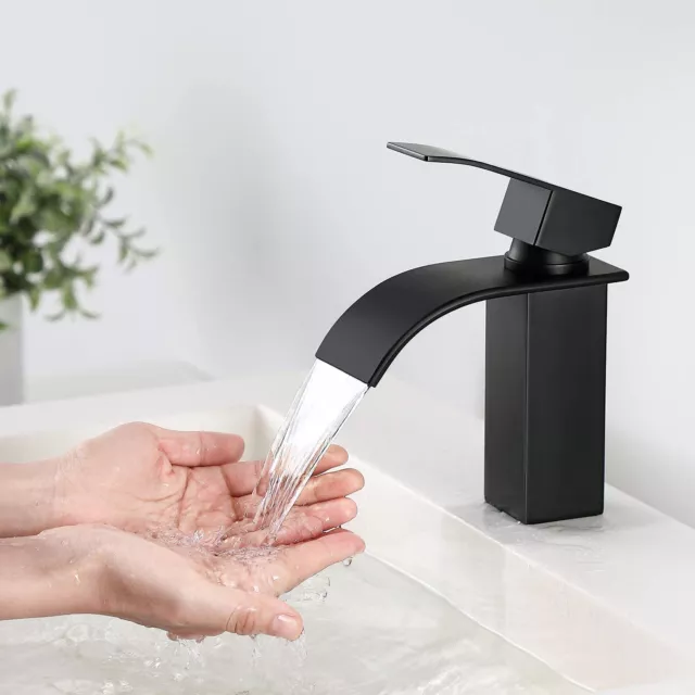 Rubinetto miscelatore nero per lavabo bagno getto cascata monocomando bidet