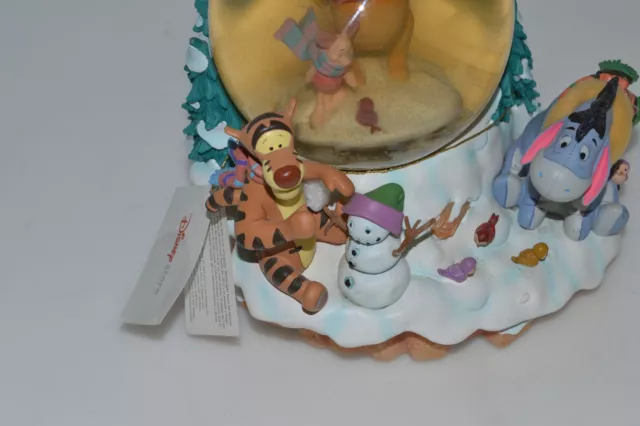 DISNEY STORE Winnie The Pooh & Amigos -musical Globo de Nieve (YWU16) 3