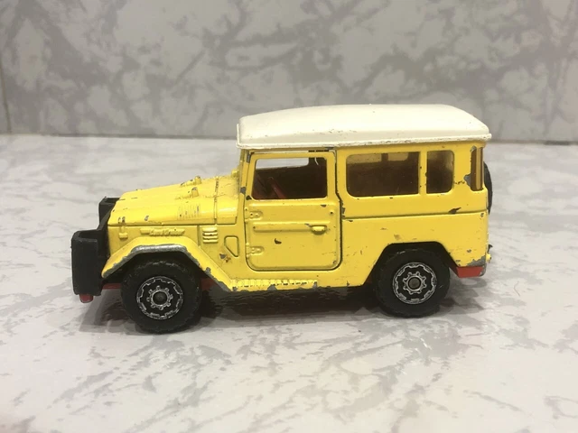 Lot de 2 Toyota Land Cruiser 4X4 Majorette 1/36 - Collection