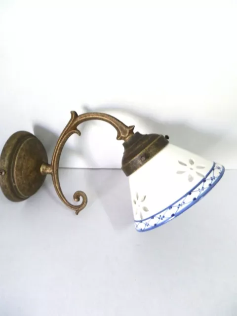 Applique lampada in ottone liberty o barocco per casa ufficio hotel CERAMICA BLU