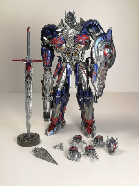 Transformation Toyworld TW-F01 Knight Orion Optimus Prime - Version 1