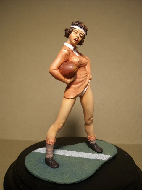Figurine 1/18 Mathilde VROOM – Non Peinte, Résine, Pour Ferrari 1970, MINICHAMPS