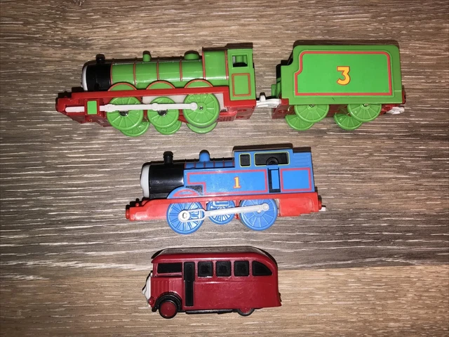 THOMAS FRIENDS Bertie The Bus TrackMaster Motorized 2 Engines