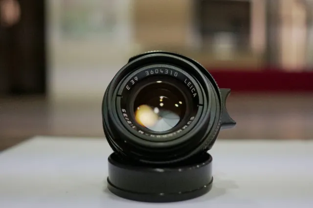 Leitz 35 mm Summicron-M pre-ASPH V4 lens for Leica M 'King Of Bokeh' Germany
