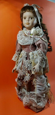 Ariel  con supporto Bambola di porcellana di 30 cm BAM020  