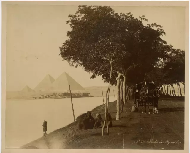 Zangaki, Egypte, Route des Pyramides  Vintage albumen print.  Tirage albuminé