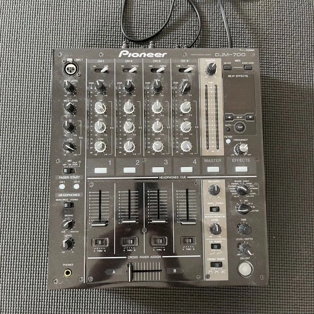 Pioneer DJ DJM-700-K Black 4-channel Mid-Range Digital DJ Mixer DJM 700 Used Pioneer DJ DJM-700-K Black 4-channel Mid-Range Digital DJ Mixer DJM 700 Used