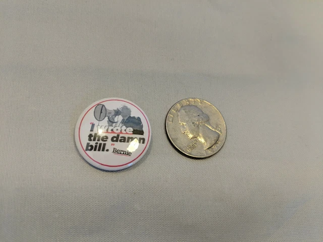 Bernie Sanders 2020 Buttons/Pin Set Of 10, 1" diameter pins. Free Shipping 10