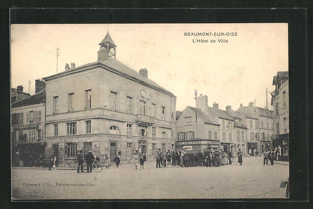 CPA Beaumont-sur-Oise, L´ Hôtel de Ville