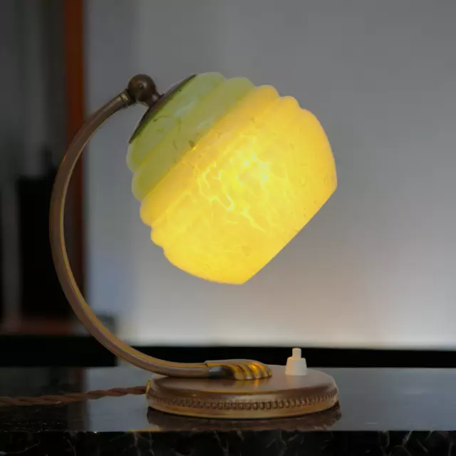 Art Deco Nachttischlampe 1930er Messinglampe zierlich Wandlampe