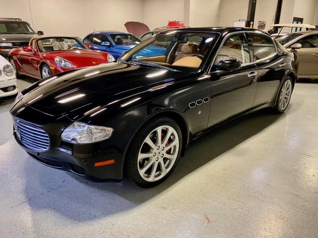 2005 Maserati Quattroporte V 4dr Sdn