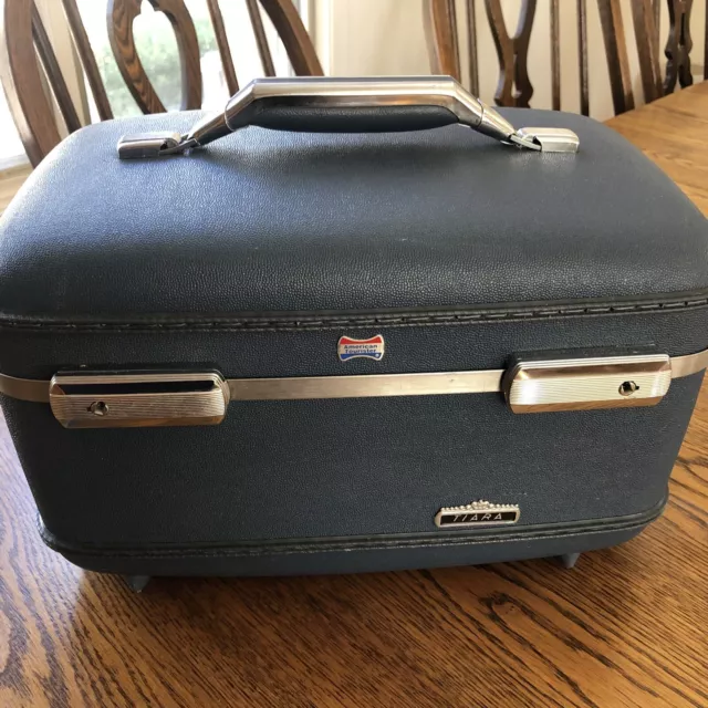 Vintage American￼ Tourister￼ Tiara Train Case Blue Makeup Carry On Luggage
