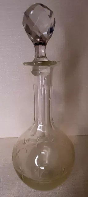 Belle Carafe Ancienne En Verre, Gravée