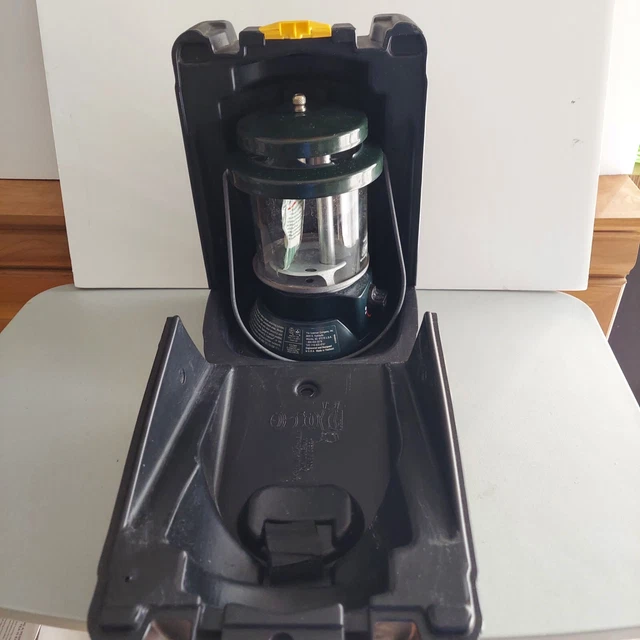 COLEMAN 5155A/5158 PORTABLE Propane Lantern W Black/Yellow Hard
