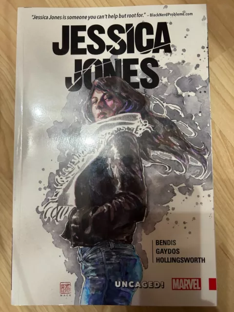 Jessica Jones Vol. 1: Uncaged!  Bendis. Trade Paperback. Very Good.