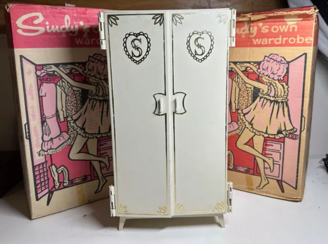 Vintage Boxed Pedigree Sindy Doll Own Wardrobe Boxed With Extra Empty Box 12Sa2