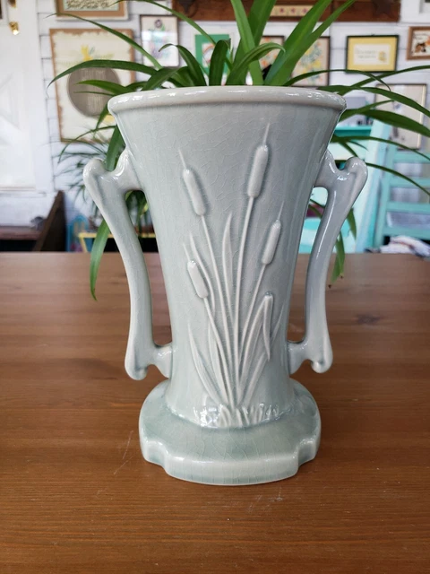 VTG 1950's HANDLED URN VASE CATTAILS W/ CATTAILS  POTTERY CAMERON CLAY