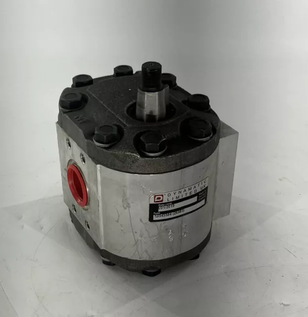 Genuine OEM DYNAMATIC LIMITED UK Gear Hydraulic Motor/Pump - 83945584