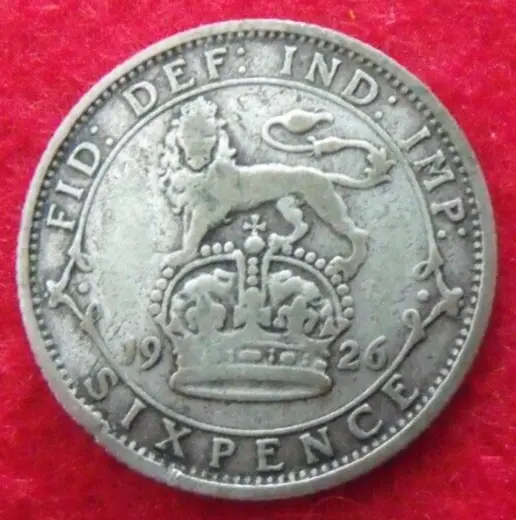 1926 GEORGE V SILVER SIXPENCE  ( 50% Silver )  British 6d Coin.   1026