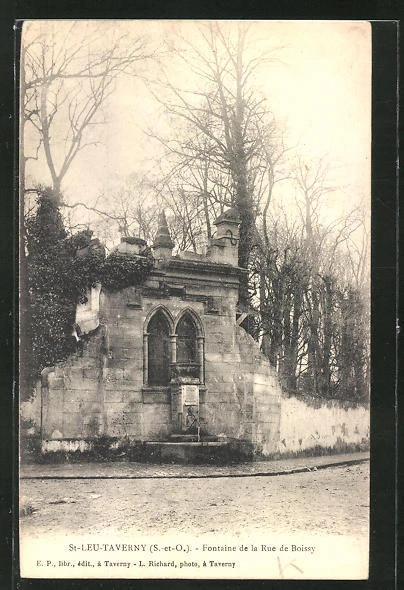 CPA St-Leu-Taverny, Fontaine de la Rue de Boissy