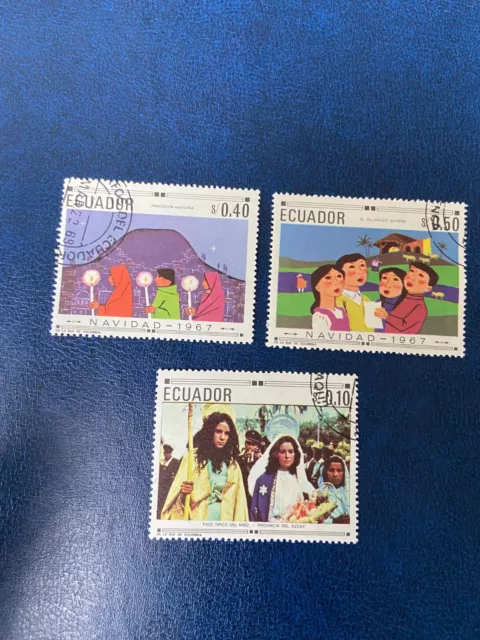 EQUATEUR timbres oblitérés de Noël