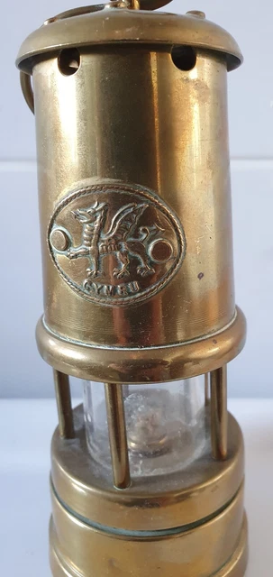 Welsh Cymru Brass Miners Lamp Musical We'll Keep A Welcome 2