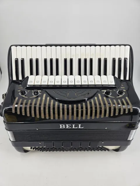 Bell 41 key 120 bass piano accordion