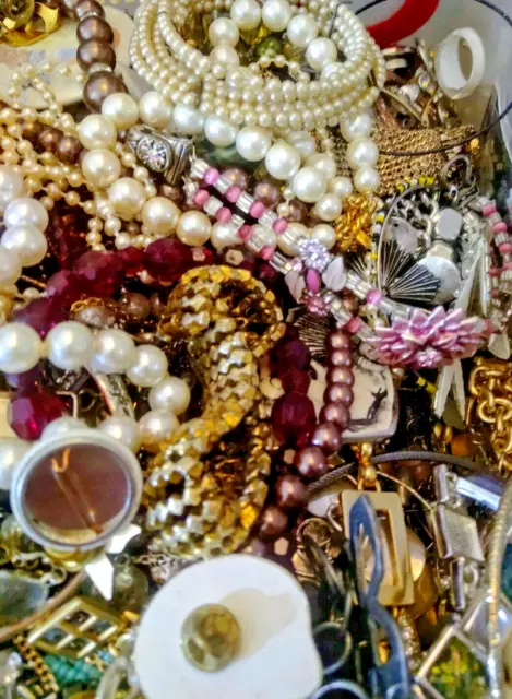 1 Pound of Fashion Jewelry-wearable,intact,,mixed pieces-" Closeout Sale"