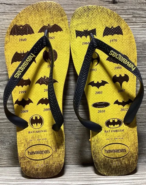 Havaianas Batman Flip Flops Banana Yellow Size 13 Mens Bat Signal Emblems