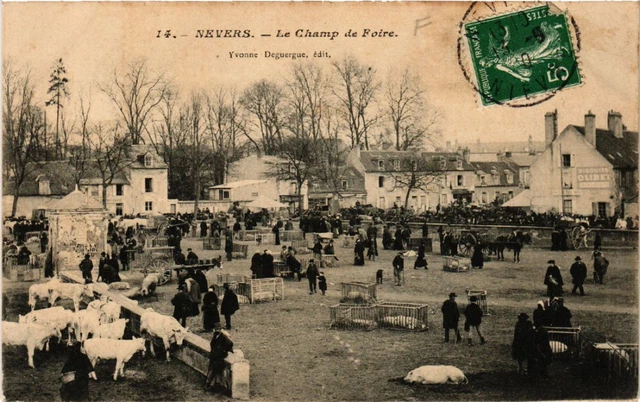CPA AK NEVERS - Le Champ de Foire (457374)