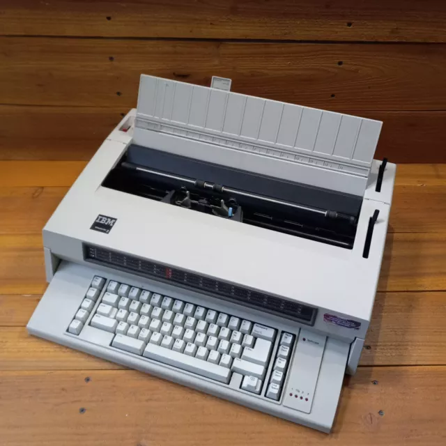 Vintage IBM Wheelwriter 3 Electric Typewriter 674X 5441 Very Clean!