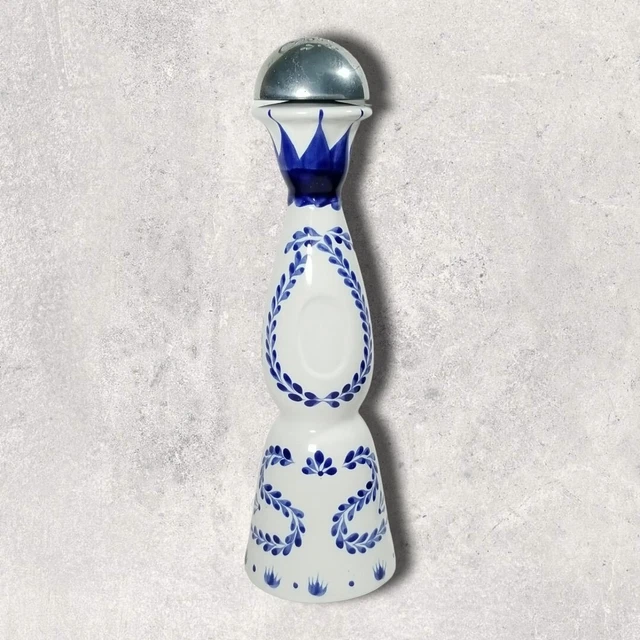 TEQUILA REPOSADO CLASE Azul Empty Ceramic Decanter 750ml Mexico 15