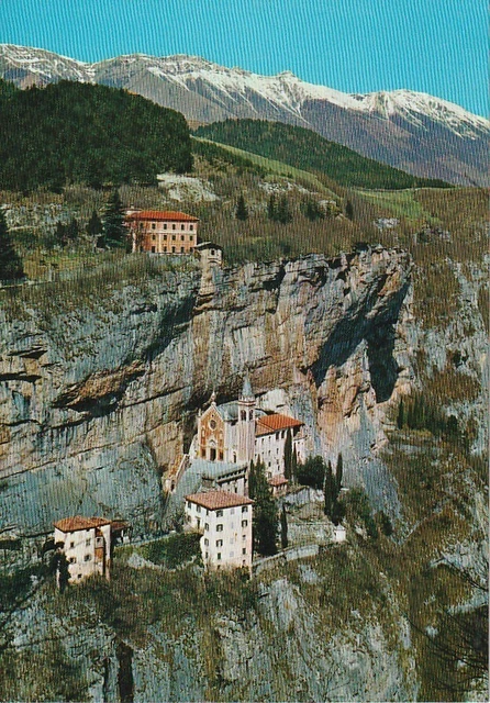 Spiazzi Santuario B V Della Corona Veduta Panoramica  Viaggiata