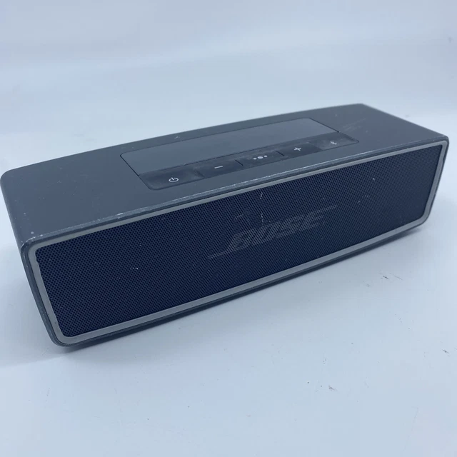 Bose SoundLink Mini II Bluetooth Speaker-Black RED flashing parts or fix AS/IS