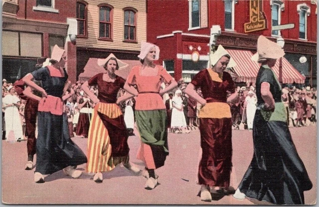 c1940s Holland, Michigan Postcard "TULIP TIME" Street / Parade Scene KROPP Linen