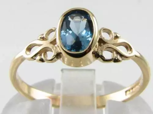 Stunning 9K Gold Vintage Ins Blue Topaz Solitaire Ring